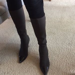 Via Spiga elastic boots with patent leather toe